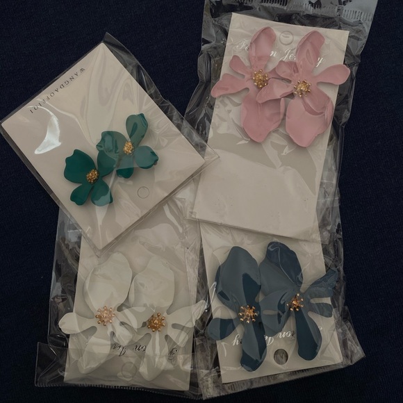 mystery earring style bundle! - Picture 4 of 8